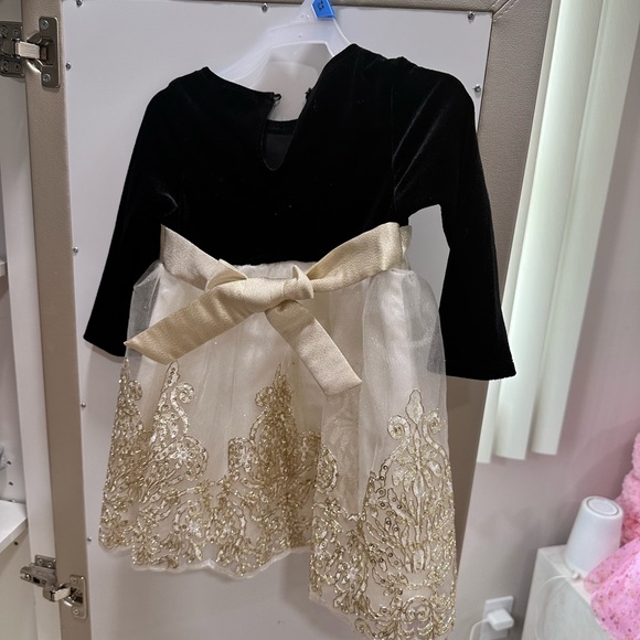Toddler girl dress - Picture 2 of 3
